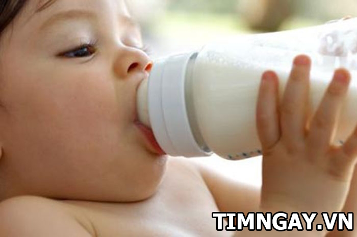 Trẻ một tuổi uống sữa tươi được chưa? Uống sữa tươi đúng khoa học 2