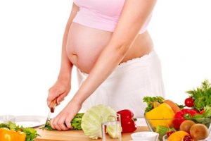 Chăm sóc chế độ dinh dưỡng cho mẹ bầu 3 tháng cuối